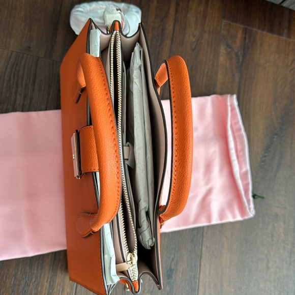 Kate Spade NWOT Voyage Small Grain Textured Leather Satchel with extra Strap. - Picture 11 of 15